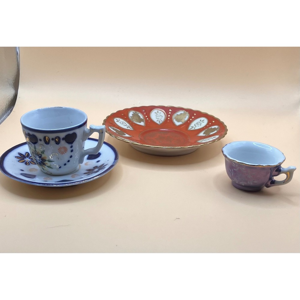 Lot of Occupied Japan Mini Tea Cups Saucers Vintage Porcelain 5pc